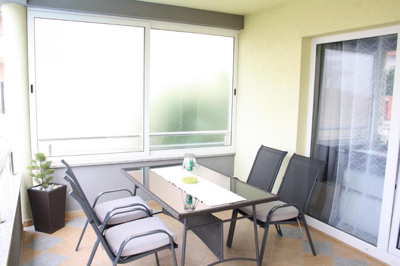 רייקה Lux Villa מראה חיצוני תמונה